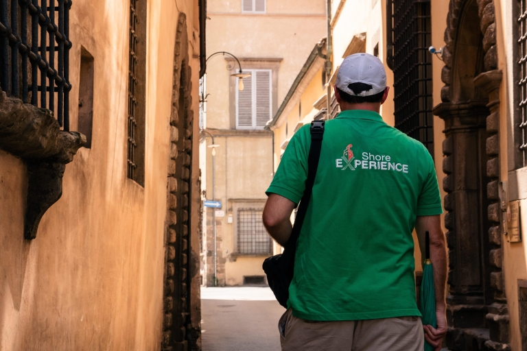 La Spezia : Excursion d'une journée complète à Pise et LuccaTransfert avec visite à pied à Lucca