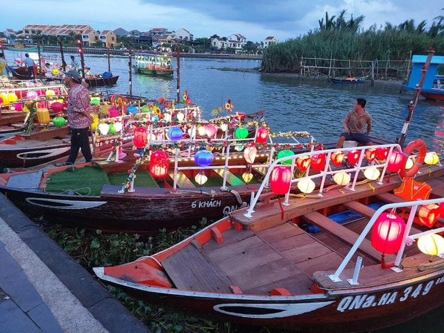 Hoi An Entrance Ticket+Boat Lantern Release Flower+Water