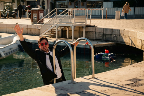 Unique Festival Palace & La Croisette tour w/ an actor-guide Premium Private Experience