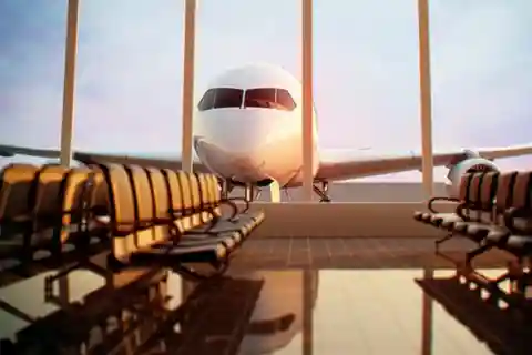 Paris: Traslado de van VIP para o aeroporto Charles de Gaulle