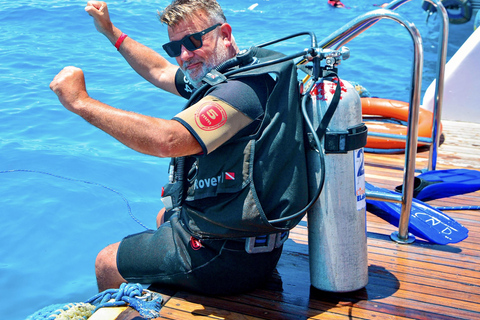 Sharm El Sheikh: Tiran Island Boat Diving & Snorkeling Intro Diving & Snorkeling – No Certification Required
