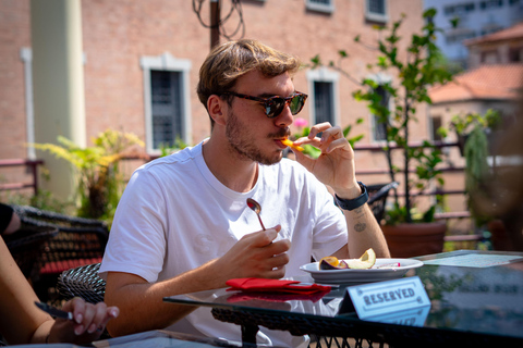 Funchal: Guided Walking Tour with Tastings