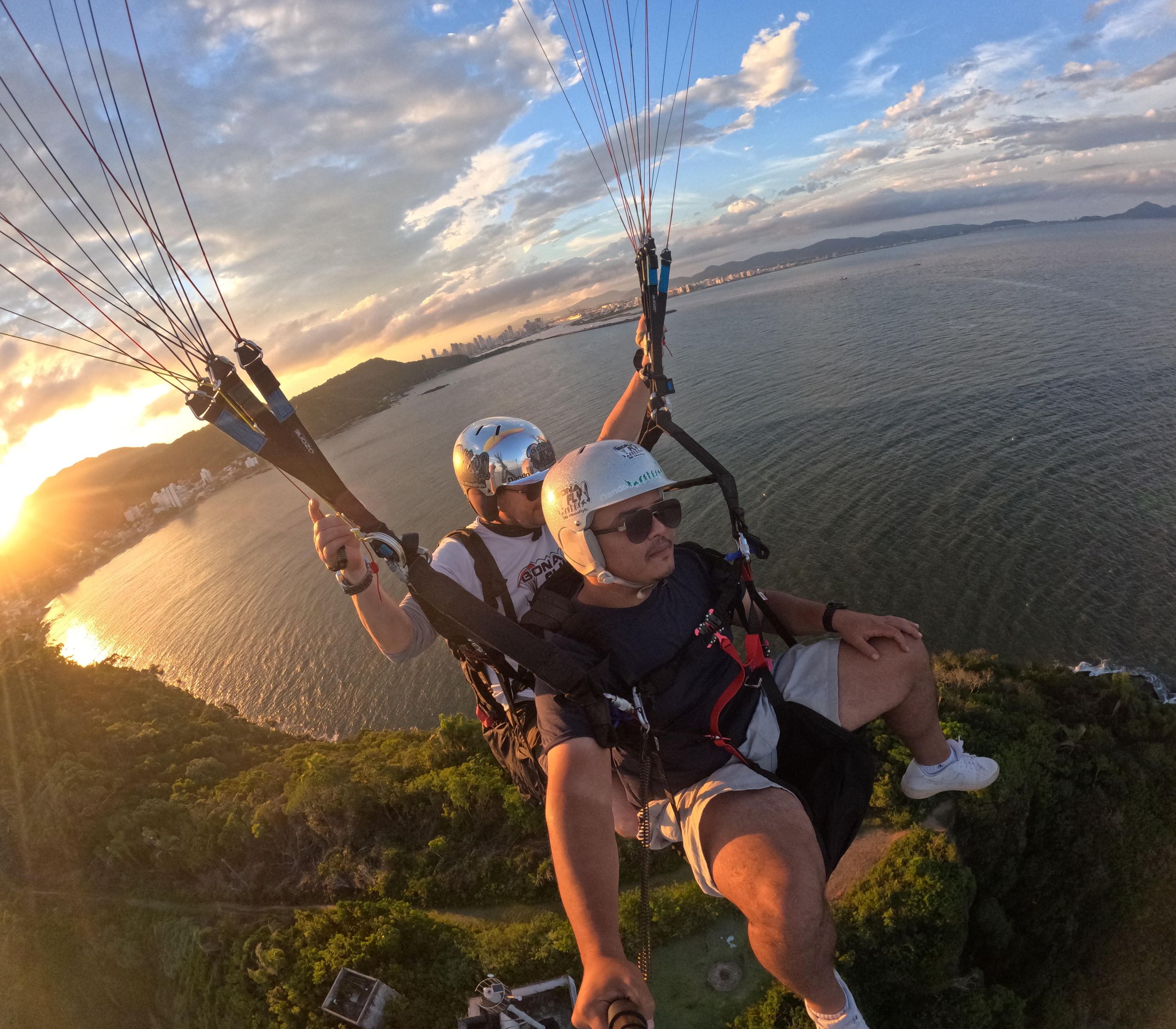 Balneário Camboriú: Gleitschirmflug mit optionalem Video