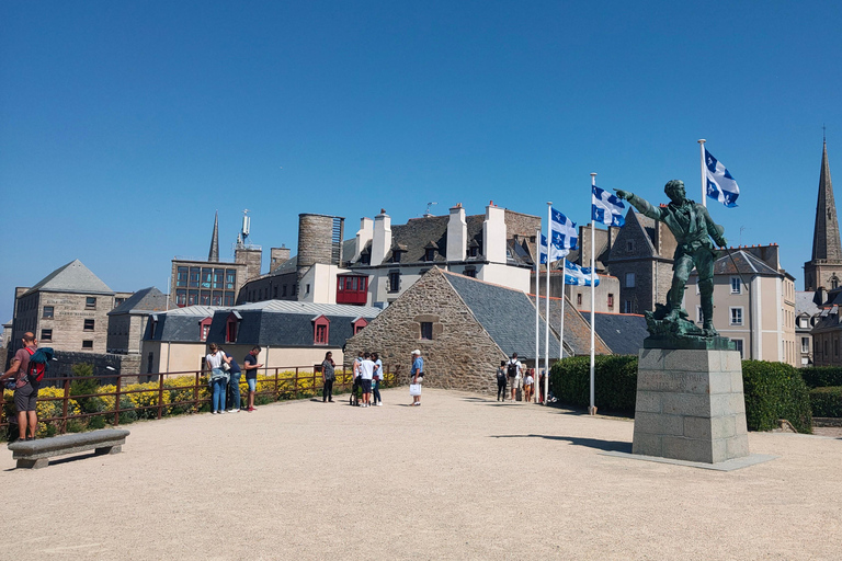 Saint-Malo: Private Guided Tour of the Historic Walled City Saint-Malo: 2-Hour Private Walking Tour & Commentary