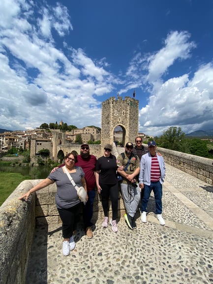 Von Barcelona aus: Tagestour Girona, Besalú &amp; Castellfollit