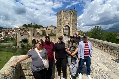 From Barcelona: Girona, Besalú & Castellfollit Day Trip