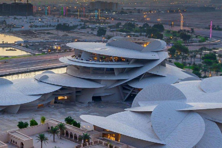 Doha: Private City Tour with professional Guide