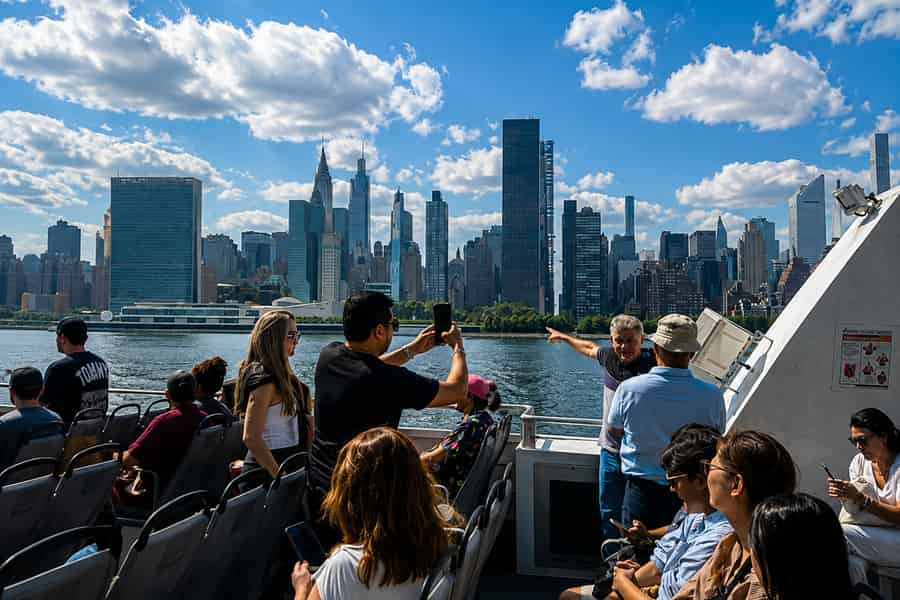 New York: Private Tour durch die 5 Boroughs mit Guide und Fähre. Foto: GetYourGuide New York: Private Tour durch die 5 Boroughs mit Guide und Fähre. Foto: GetYourGuide