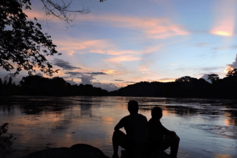 San Cristóbal: 4-Daagse kajak en rafting in de Lacandon jungleIn hut (Yaaxcan) met eigen badkamer buiten de jungle