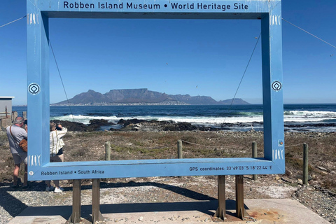 Cape Town: Robben Island Ticket with Ferry & Transfers
