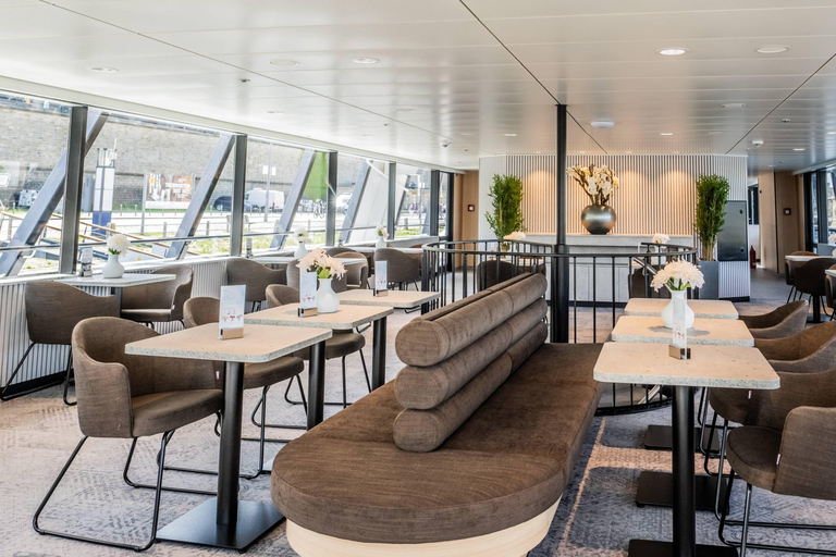 Exclusive women-only boat party on the Elbe in Dresden on June 20, 2026