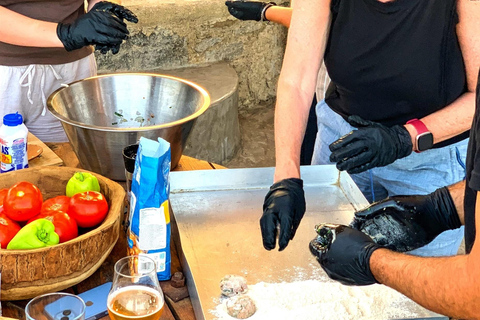 Mykonos: Corso di cucina tradizionale con la gente del postoGruppo privato