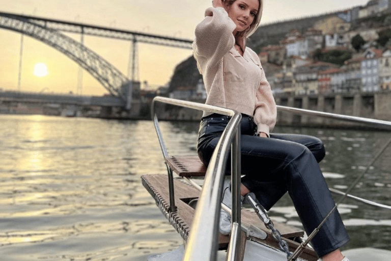 Porto: 6 Bridges of Douro Classic boat tour Porto : Classic boat Cruise on the Douro River