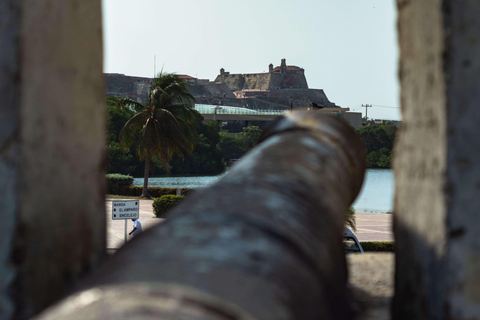 Cartagena: City Tour with Castillo San Felipe. Ticket, Guide Cartagena: City Tour with Castillo San Felipe Entry Ticket