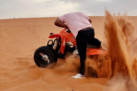 Aventure dans les sables rouges (balade en quad, balade à dos de chameau, maison du patrimoine)