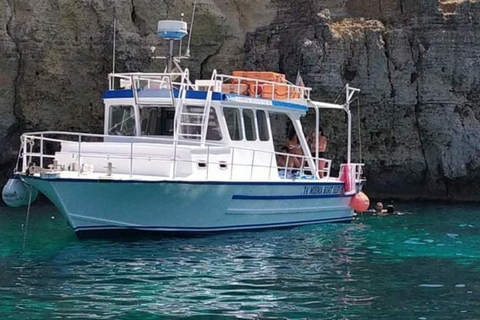 Comino: Excursiones privadas en barco, paradas para nadar y visitas a cuevas