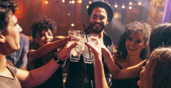 Salzburg: Pubcrawl Tour through best Bars and Clubs in Town