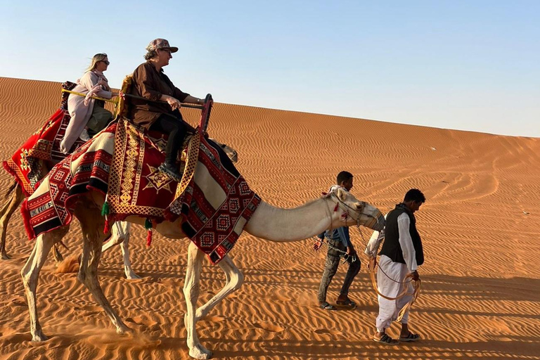 Riyadh : Desert Sunset (Camel Ride+Tea + Dinner (Kabsa))
