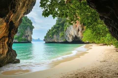 Krabi: 4 öar och grottor båttur med lunch4 öar tur med motorbåt