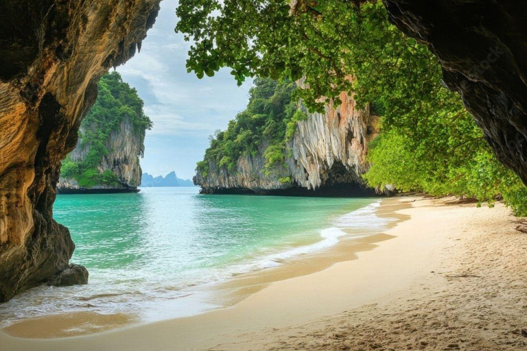 Krabi: 4 Islands and Caves Boat Tour with Lunch 4 Islands Tour by Speedboat