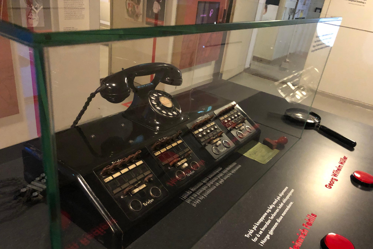Oslo: World War II Walking Tour with Underground Bunker