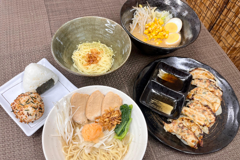 Kioto: Clase de cocina de ramen, gyozas y onigiri