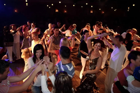 Heraklion: Cretan Folklore Night with Dinner & Transfers