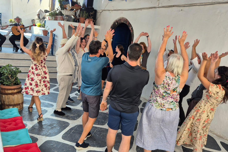 Santorini: Plate-Smashing Show & Fira Walking Tour