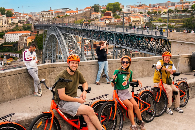 Porto: Guided Bike or E-Bike Tour with Local Guide Shared E-Bike Tour