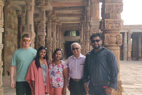 Delhi: privédagtocht naar oud en nieuw DelhiAlleen auto, chauffeur en begeleide service