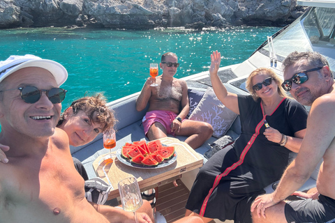 Rhodes: Private Yacht Cruise to Lindos with Meze & Drinks