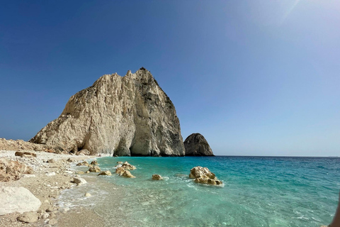 Location de bateau sans permis pour l'île de la Tortue et les grottes de KeriLaganas : 4 heures de location de bateau privé, parc marin et grottes de Keri