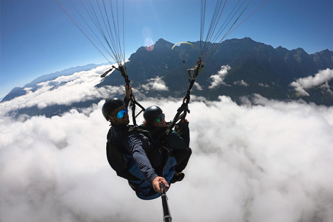 Fulpmes Schlick2000 - Winter Tandem Paragliding Flight Stubaital: Rollercoaster Action Winter Paragliding Flight