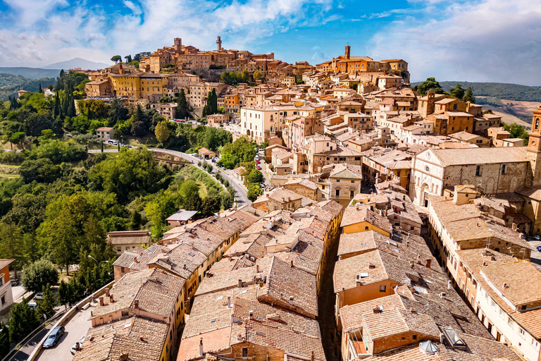 From Siena: Best of Tuscany Wines & Lunch in Montepulciano ENG/SPA/ITA Small Group Tour Option