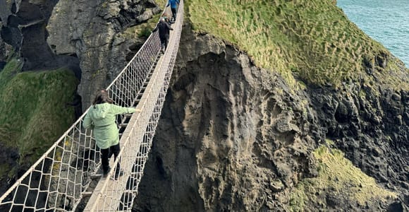 Carrick-a-Rede Rope Bridge & Giant’s Causeway Private Tour