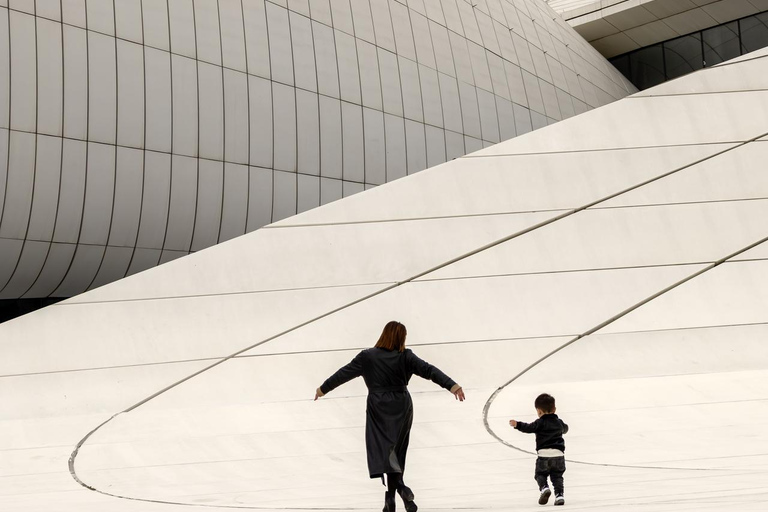 Baku: Heydar Aliyev Center Photoshoot (Flying Dress Option)
