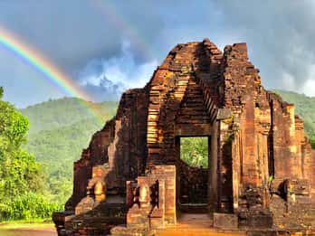 Depuis Hoi An : Excursion d'une journée dans les montagnes de marbre et le sanctuaire de My Son