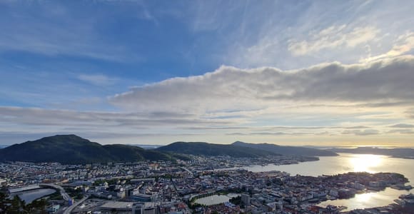 Bergen: Mount Fløyen Hike & Hammock Tour with Fjord Views