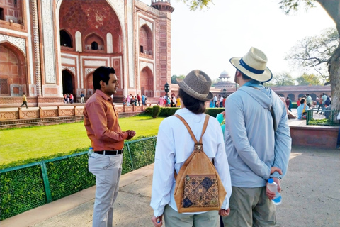 Delhi/Agra: Excursión privada en coche por el Taj Mahal y el Fuerte de Agradesde Delhi: Coche, Guía, Entradas, desayuno/almuerzo