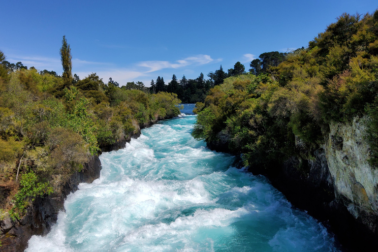 Auckland: Wai-O-Tapu and Lake Taupo Private Day Tour