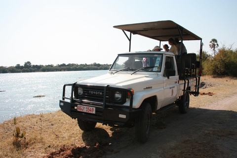 Victoria falls:,Gamedrives todoterreno-landcruiser