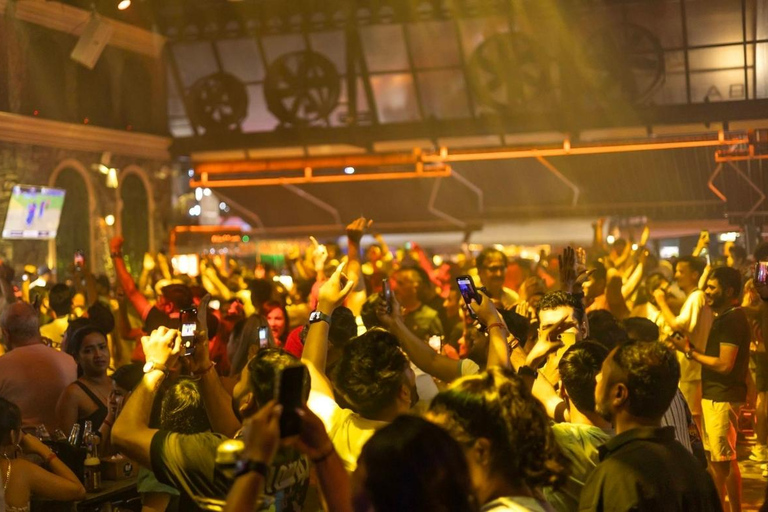 Phuket: Pub Crawl Rooftop, Bars, GoGo & 3 Clubs with Shots 20:30 | Pub Crawl Only