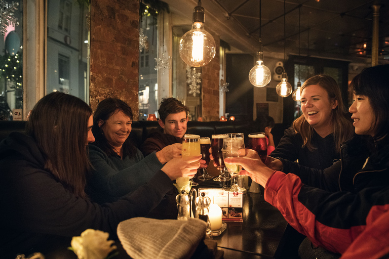 Copenhague: Recorrido navideño a pie con golosinas y bebidas