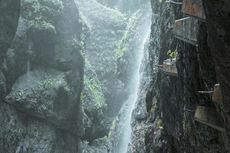 Alpine Escape: Partnach Gorge, Lake Eibsee and Zugspitze in French Classic Option: Partnach, Garmisch, and Lake Eibsee