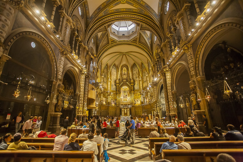 Tot Montserrat: Transport, Museum Tickets, and Lunch