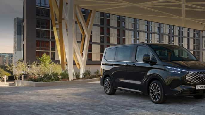 Malta: Van 8 Personen Taxi Transfer vom Flughafen