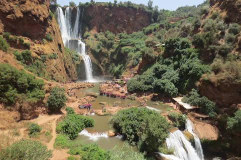 Marrakech: excursão guiada às cachoeiras de Ouzoud com passeio de barcoTour Guiado com Passeio de Barco