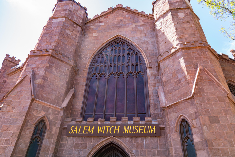 Von Boston aus: Spooky Salem Tour mit Transport und Führung