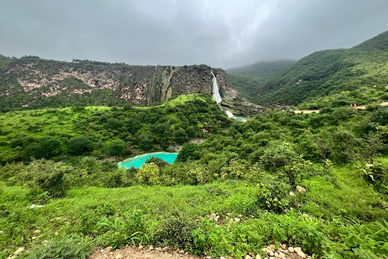 Salalah: 4-Day Guided Tour with Hotel and Transfers