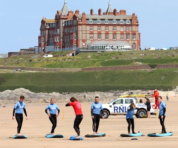 Fistral Beach: Beginners Surf Lesson